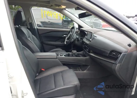 2021 Nissan Rogue Sv Intelligent Awd z USA, uszkodzony, nr VIN JN8AT3BB3MW203984